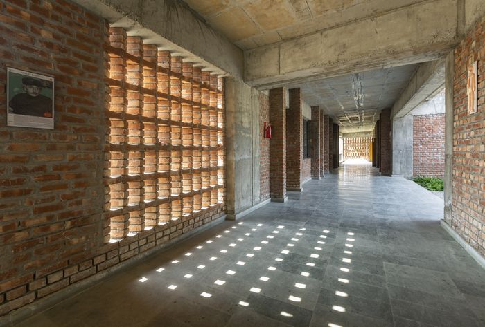 Architectural photograph by Capturekraft — wide frame 32